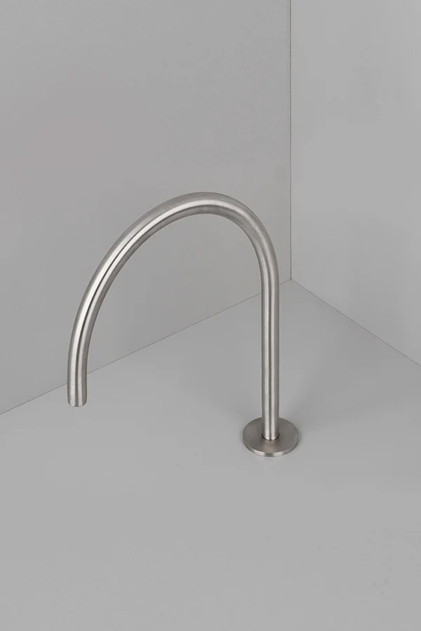 PB 12 - Deck mounted spout