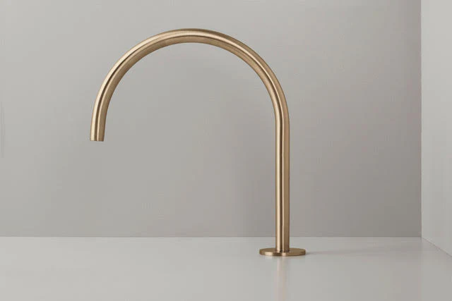 PB 12 - Deck mounted spout - Image 2